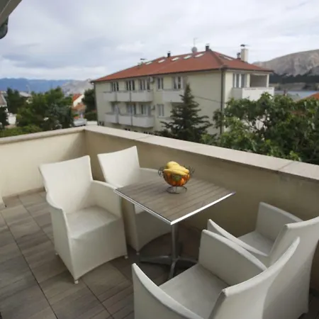 Apartments Ddd Baška Exteriör bild